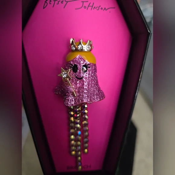 Betsey Johnson Pink Princess Ghost Brooch! NIB! - Picture 4 of 11